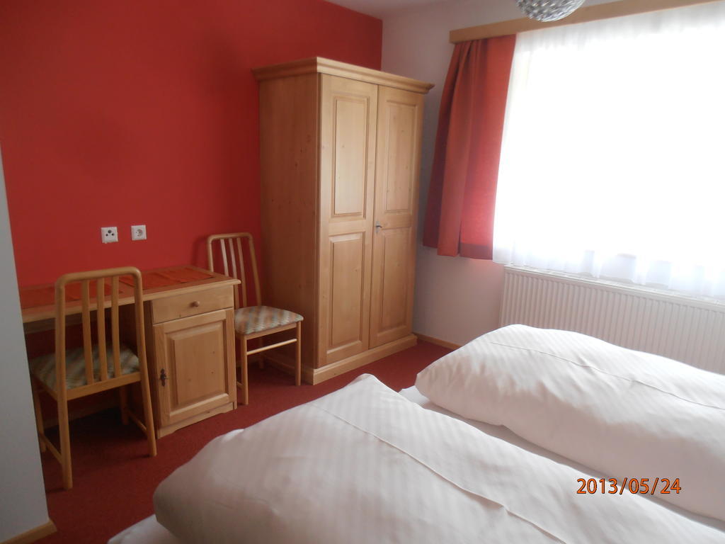 Huberbauer Villa Johnsbach Szoba fotó